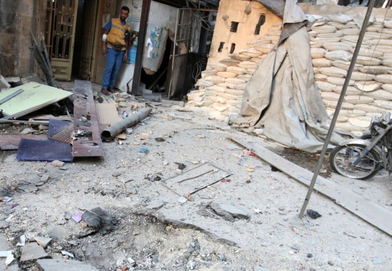 Un hopital touche par des missiles a alep
