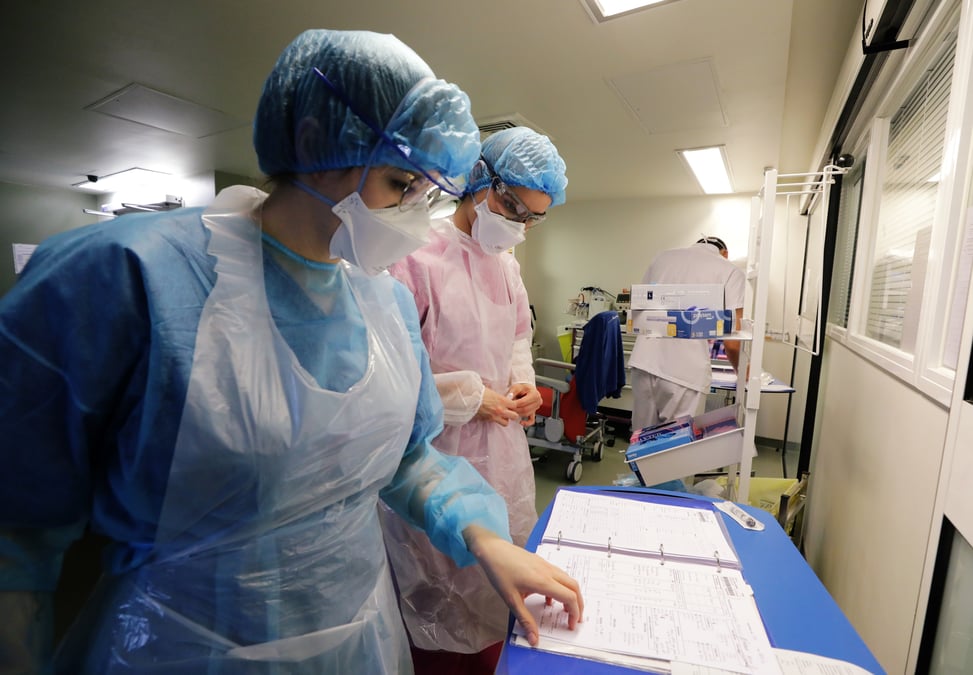 Coronavirus: le nombre d'hospitalisations continue de refluer en france