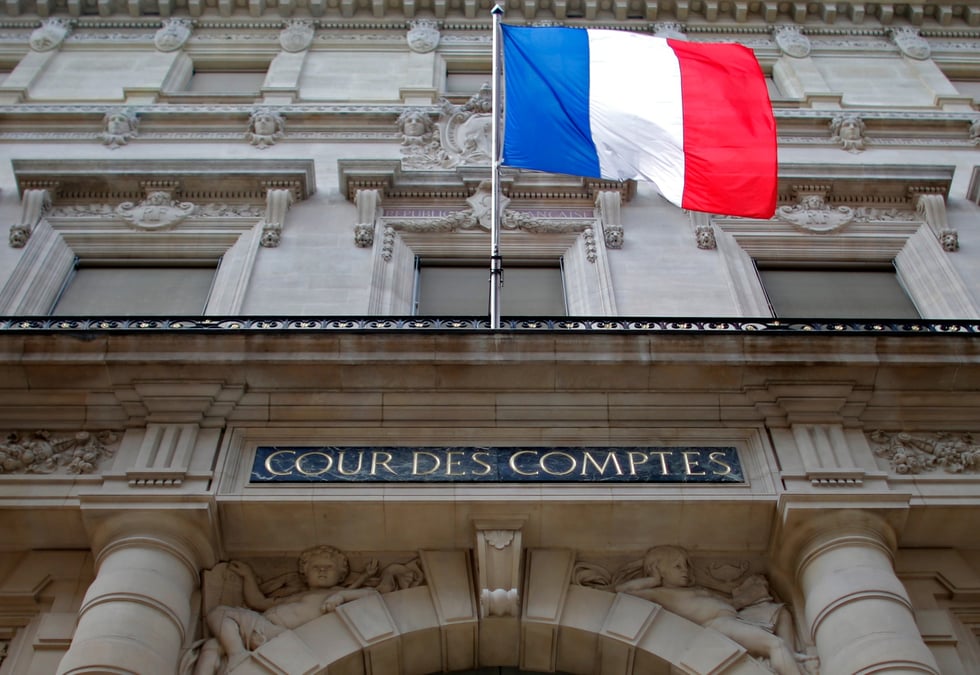 France: la cour des comptes prone une sortie progressive des mesures de soutien covid-19