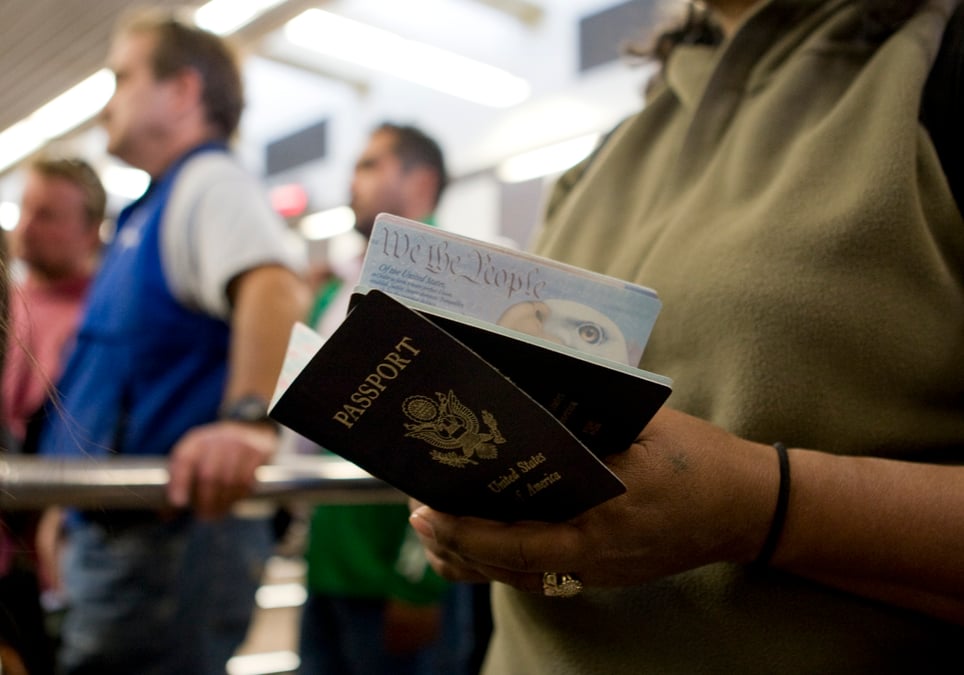 Les etats-unis revoient leurs restrictions sur les voyages en europe