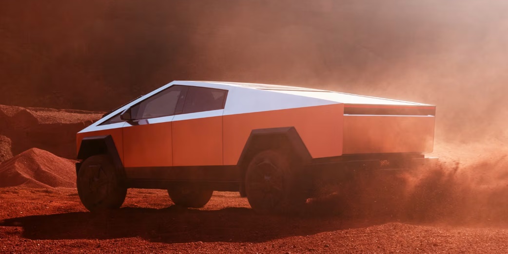 La Tesla Cybertruck n'est plus élégible aux crédits d'impôt.