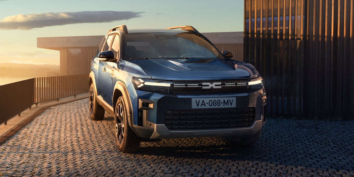 Le Bigster sera disponible l'année prochaine à partir de moins de 25.000 euros pour sa version essence, et moins de 30.000 euros en motorisation hybride.