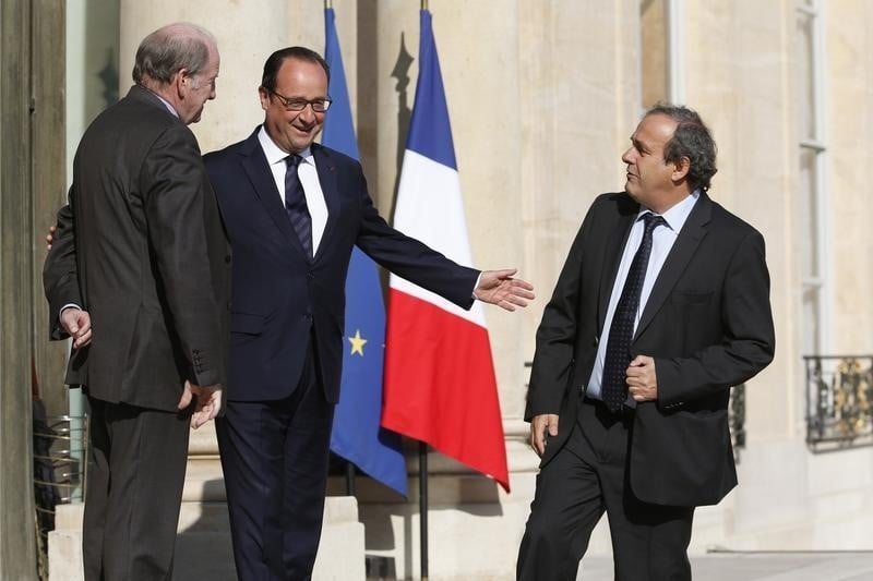 Michel platini confirme avoir rencontre manuel valls samedi a berlin
