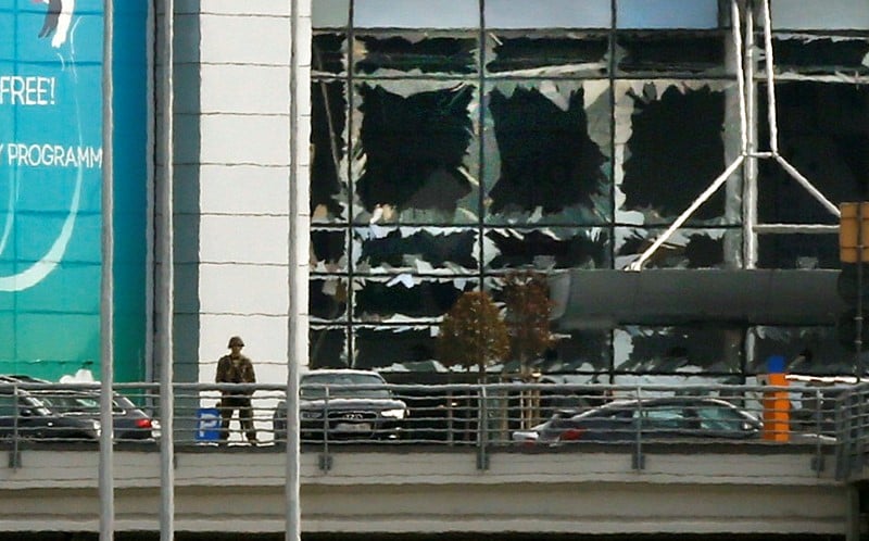 Une 3e bombe a ete decouverte et detruite a l'aeroport de bruxelles 