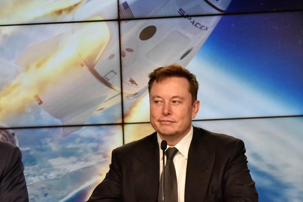 D'anciens actionnaires de twitter deposent un recours contre musk
