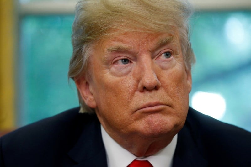 Trump appelle les republicains a suspendre leurs initiatives sur l'immigration