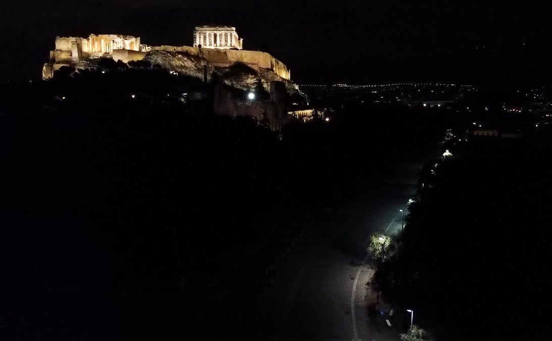 S&p releve la note de credit de la grece