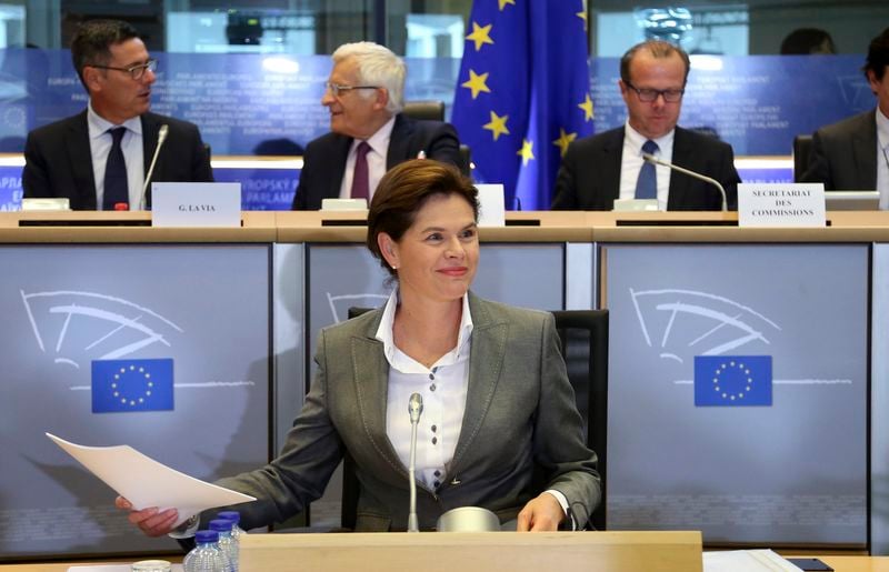 Alenka Bratusek renonce à la Commission européenne