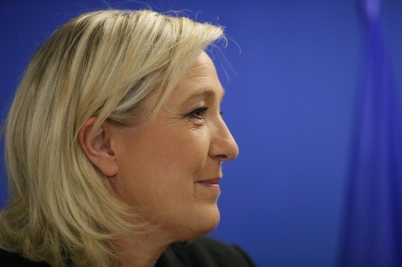 Marine le pen au parlement russe