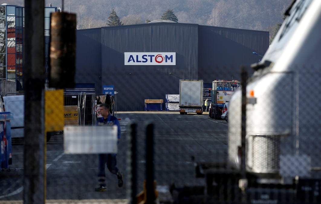 Alstom emet pour 1,2 milliard d'euros d'obligations a 6 et 9 ans