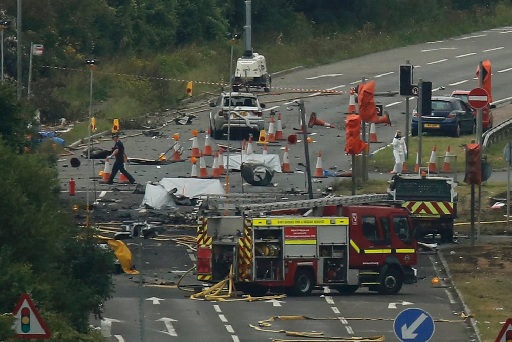 Un avion s'ecrase lors d'un meeting aerien en angleterre
