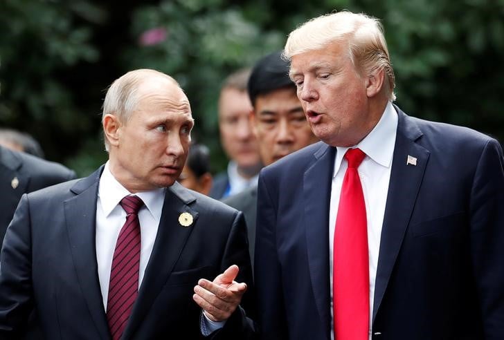 Trump defend son message de felicitations a poutine