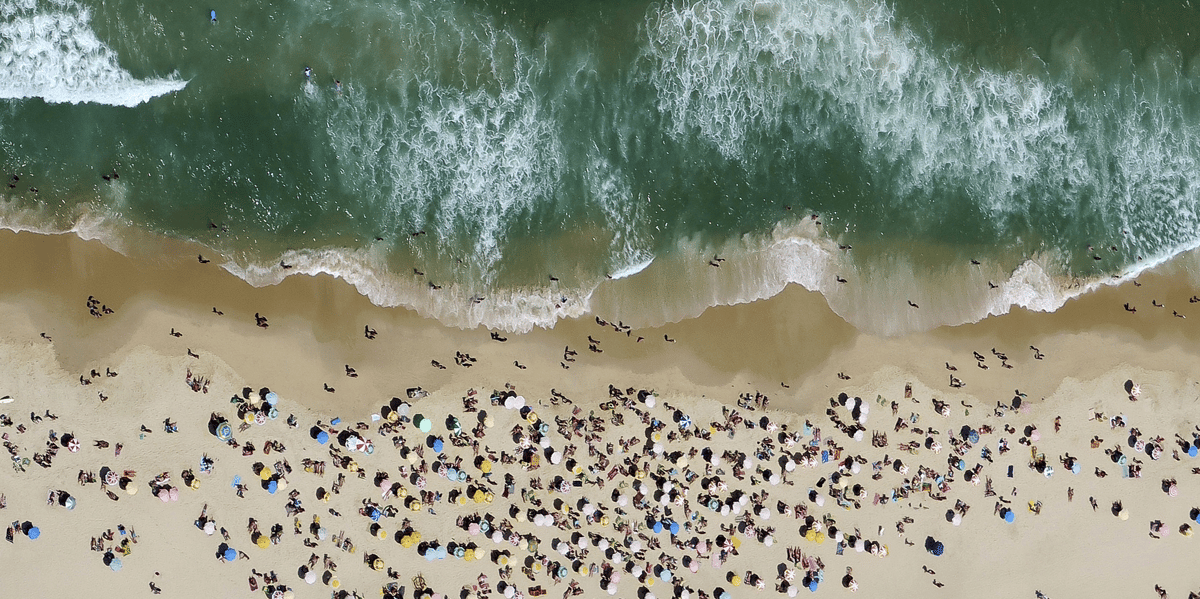 Les plages de sable occupent plus d'un tiers des littoraux au niveau mondial et se situent souvent dans des régions très peuplées.