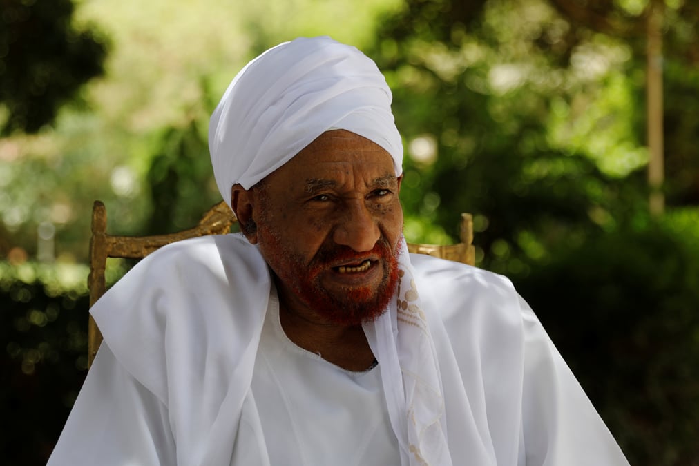 Soudan: l'ancien premier ministre sadiq al mahdi succombe au coronavirus
