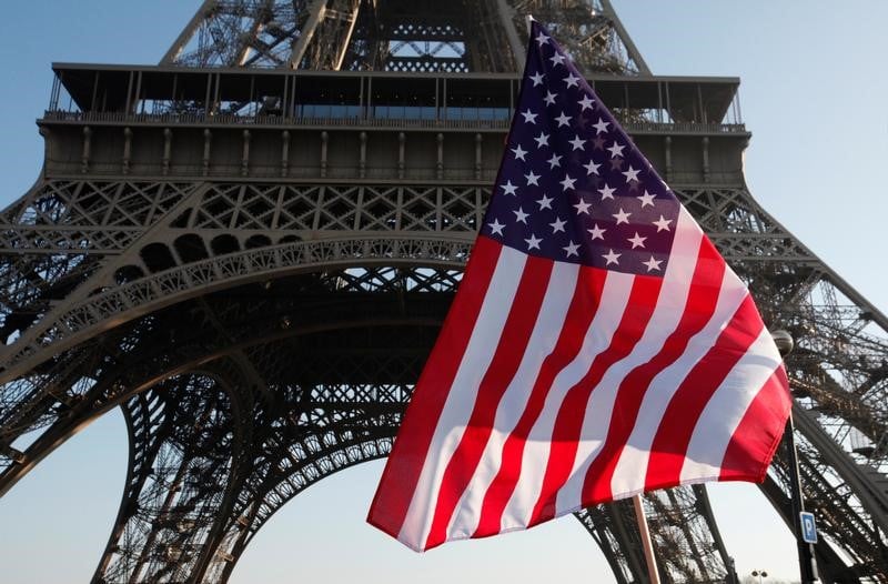 Paris n'a pas vocation a rallier les "five eyes"