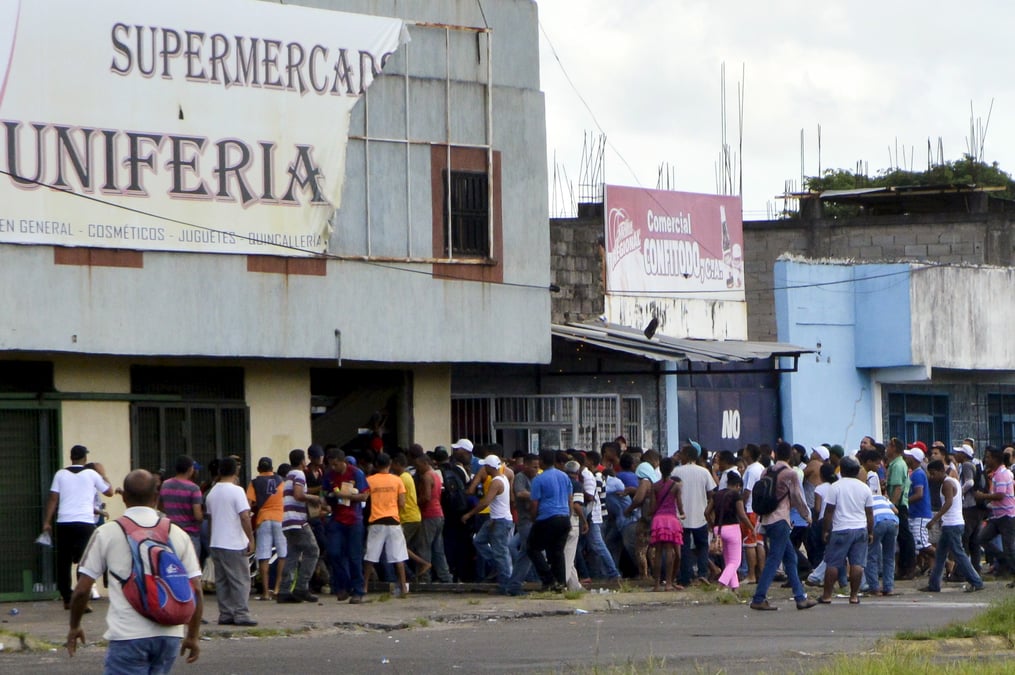 Un mort lors du pillage d'un supermarche au venezuela
