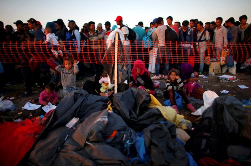 La france et l'allemagne sur la meme ligne avant le sommet de l'ue consacre aux migrants