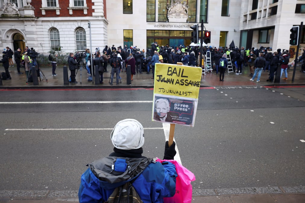Grande-bretagne: la justice rejette la demande de liberation de julian assange
