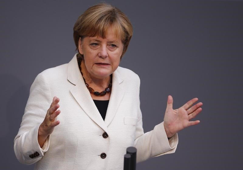 Merkel met en garde le SPD contre une coalition avec Die Linke