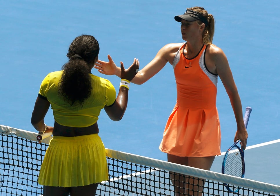 Serena williams ecrase maria sharapova, et rejoint les demi-finales