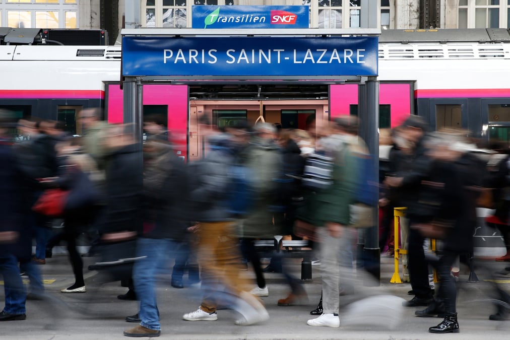 53% des francais jugent la greve a la sncf non justifiee selon l'ifop