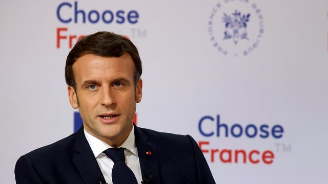 Emmanuel Macron choose france