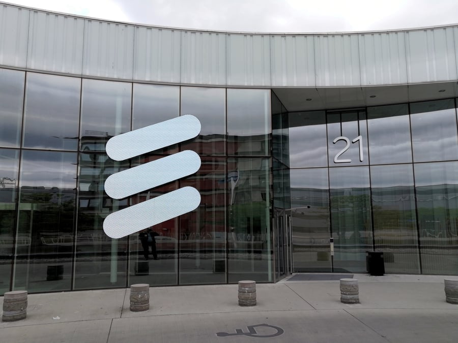 Ericsson: le benefice decoit au deuxieme trimestre sous la pression de couts croissants