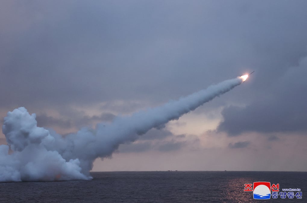 Essai de missile de croisiere lance par un sous-marin nord-coreen