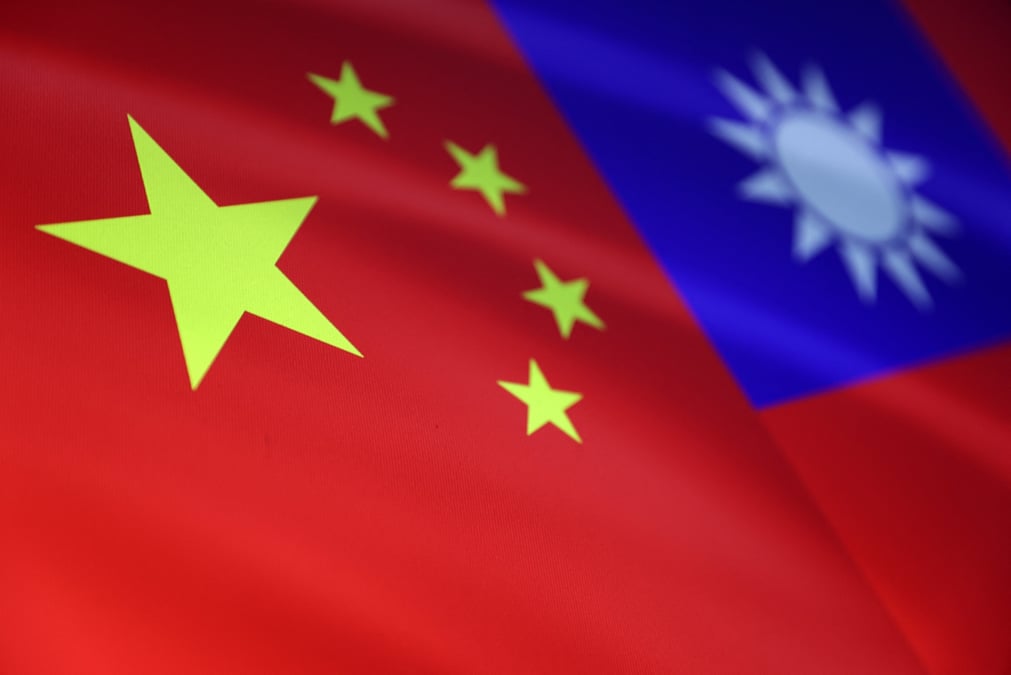 Illustration des drapeaux chinois et taiwanais