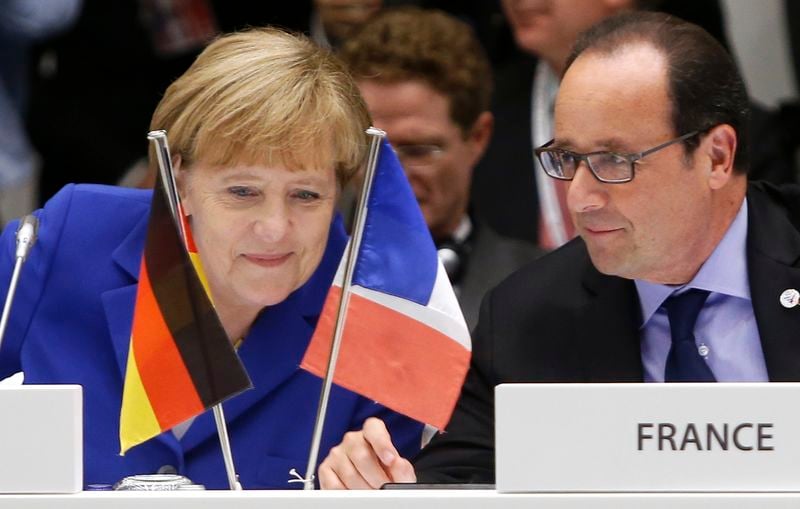Hollande met l'Europe en garde face à la nervosité des marchés