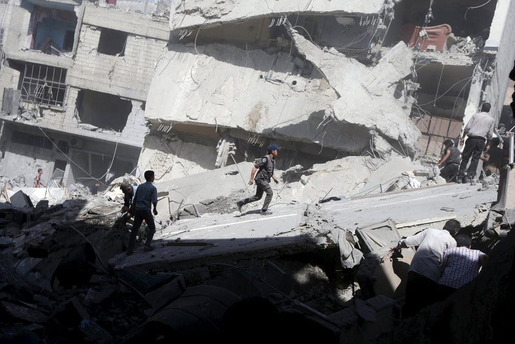 Tirs de missiles meurtriers de l'armee syrienne sur douma