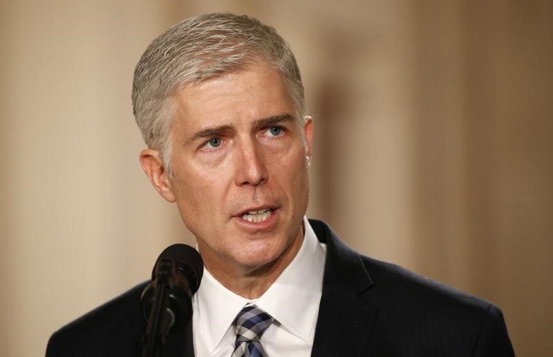 Trump choisit neil gorsuch a la cour supreme