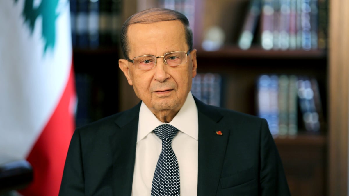 Le president aoun consulte pour l'avenir du gouvernement hariri
