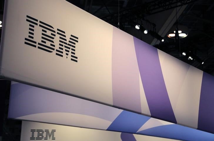 Ibm: premiere hausse du chiffre d'affaires en pres de 6 ans