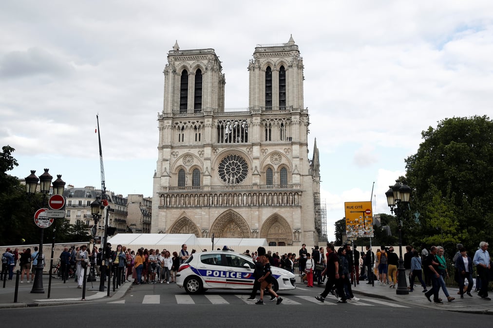 Notre-dame de paris-le parquet ecarte la piste criminelle