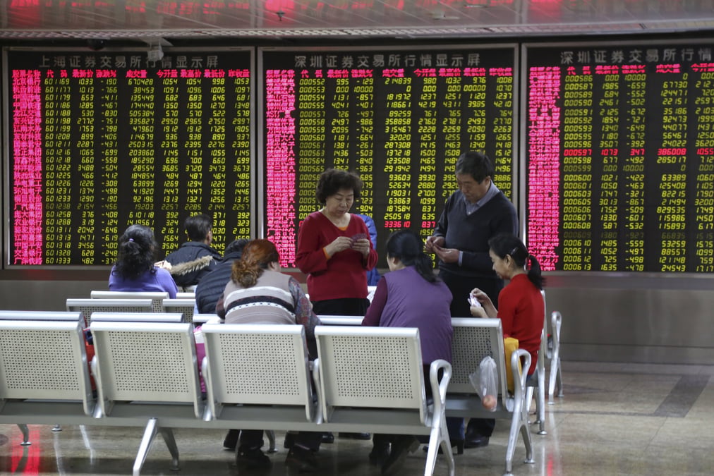 Les marches boursiers chinois ont chute de 7%