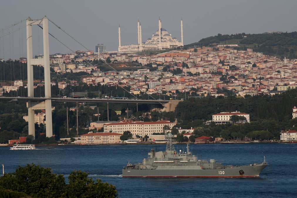 L'ambassadeur ukrainien demande a la turquie de fermer l'acces russe a la mer noire
