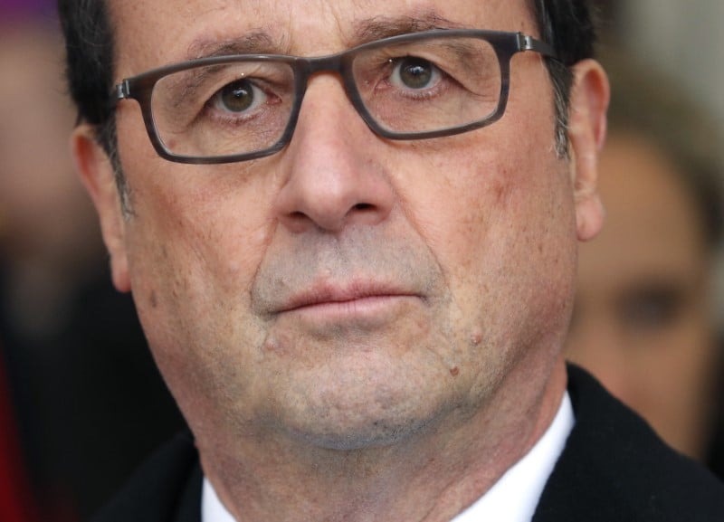 Hollande insiste sur l'union de la gauche