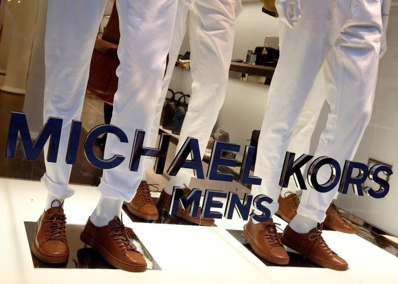 Michael kors voit ses ventes se contracter plus que prevu