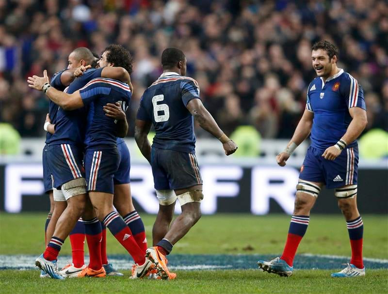 Six Nations: la France remporte le "crunch" face à l'Angleterre