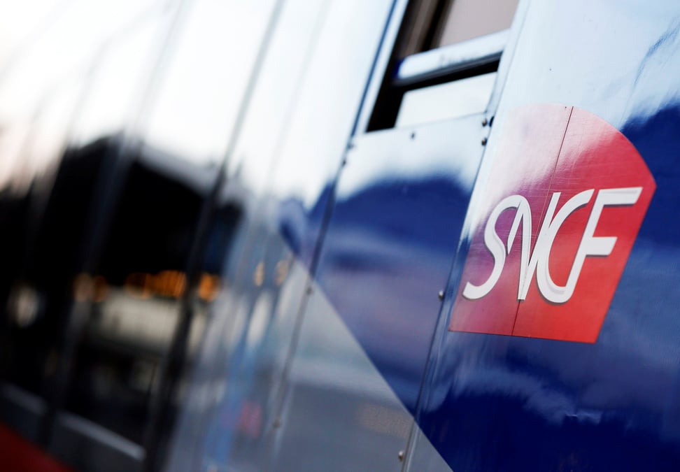 Sncf: borne defend sa methode face aux mises en garde des syndicats