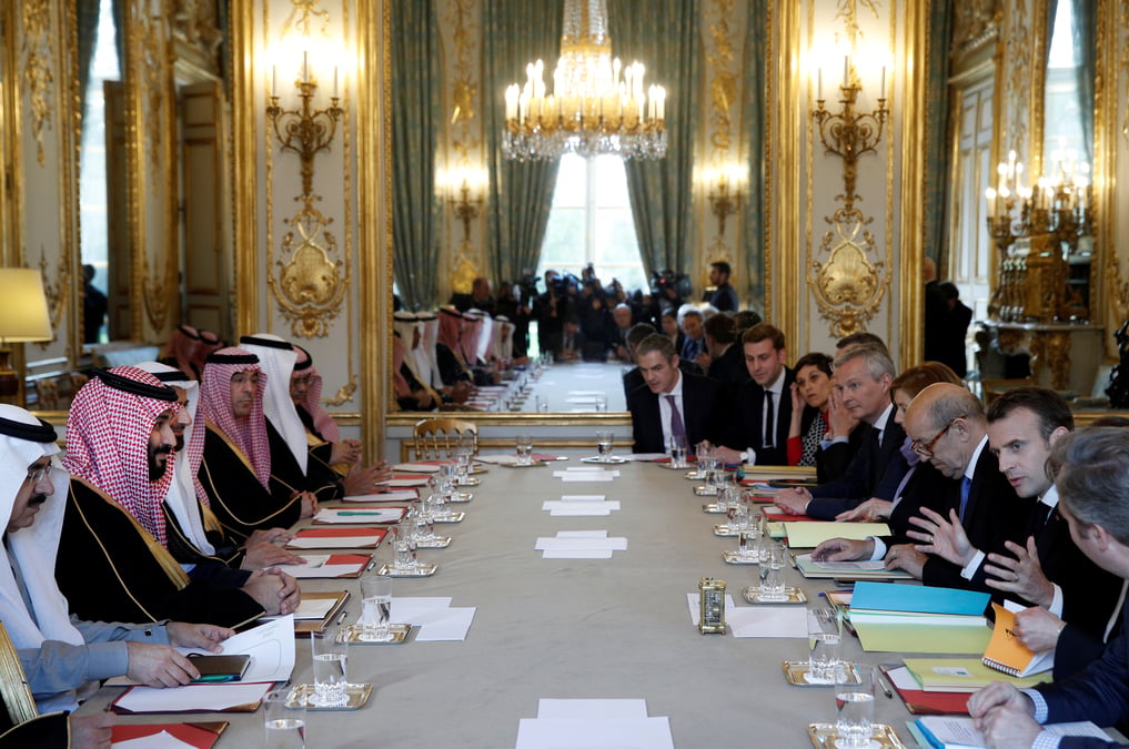 Echange entre "mbs", hariri et macron a l'elysee