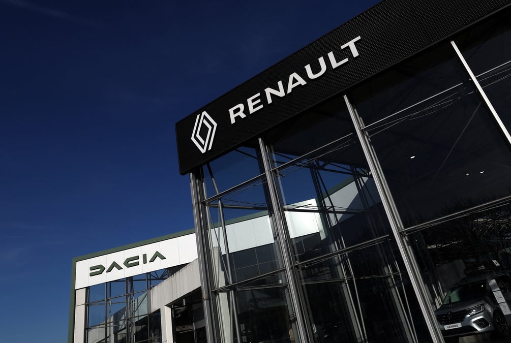 Les logos renault et dacia