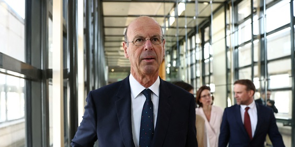 Le ministre de l'Economie Eric Lombard à Bercy ce mercredi 9 avril.
