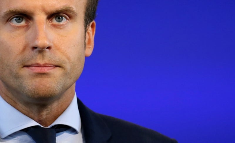 Macron souhaite reformer les institutions