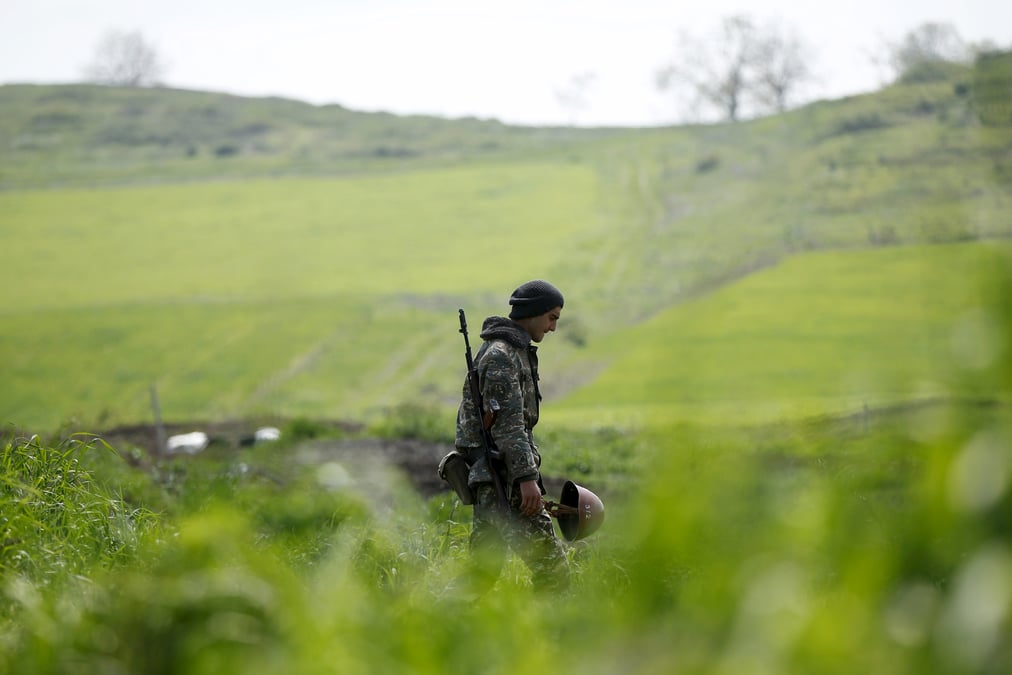 Accrochages a la frontiere armenie-azerbaidjan, des morts et des blesses
