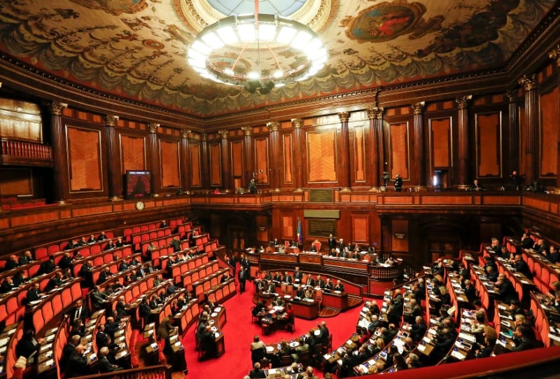 Un nouveau parti a gauche en italie, epine dans le pied de gentiloni