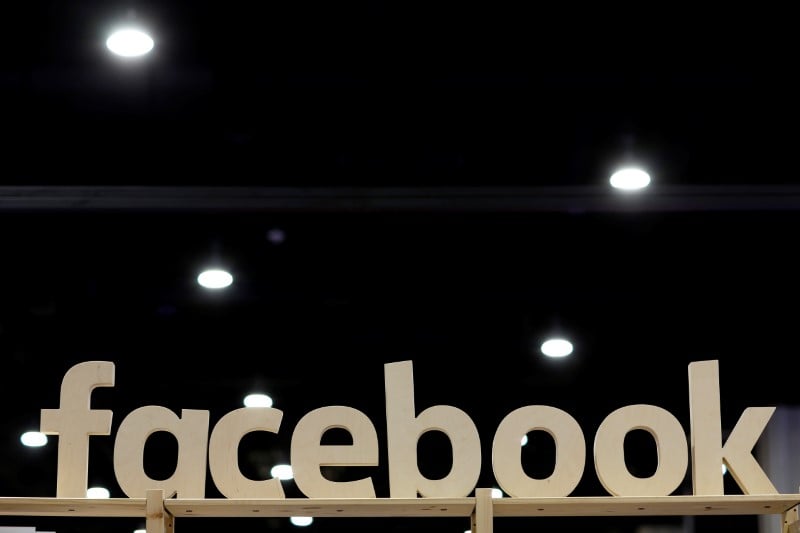 Facebook ne renoncera pas a la publicite ciblee