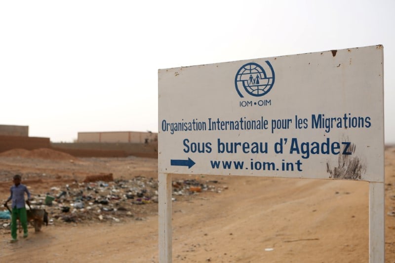 Pour l'oim, les centres de traitement des migrants doivent etre en europe