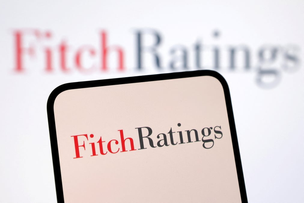 La note de Fitch attribuée à la France est aujourd'hui AA-, assortie d'une « perspective négative ».